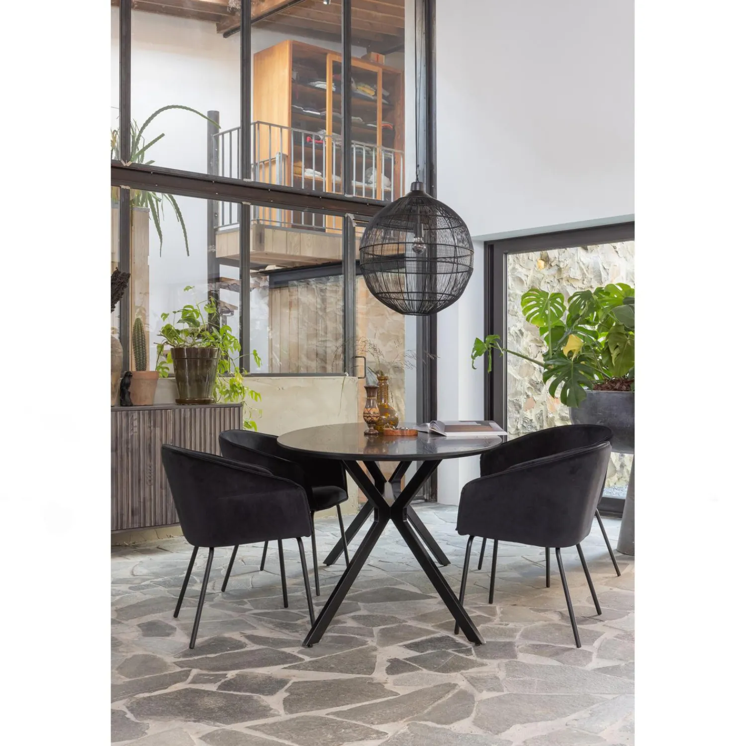Clearance WOOOD Bruno eettafel ovaal mdf zwart 220x100 cm