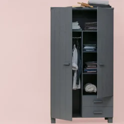WOOOD Dennis kast met laden grenen steel grey Staalgrijs